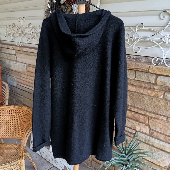 Lord & Taylor Black Hooded 100% Wool Sweater/Jacket with Wooden Buttons_Large - Picture 5 of 6